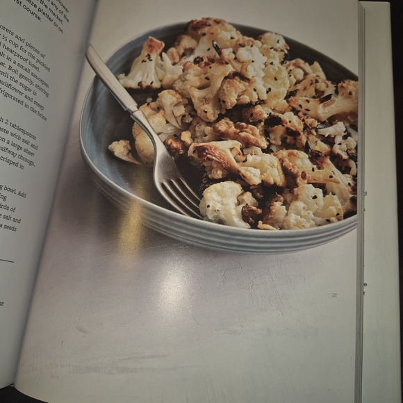 Saladish Cookbook by - Colorful Culinary Guide - Picture 5 of 5